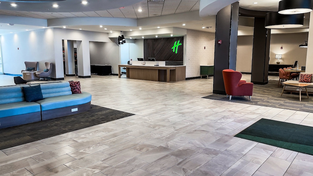 Holiday Inn Omaha Downtown-Airport 9/77