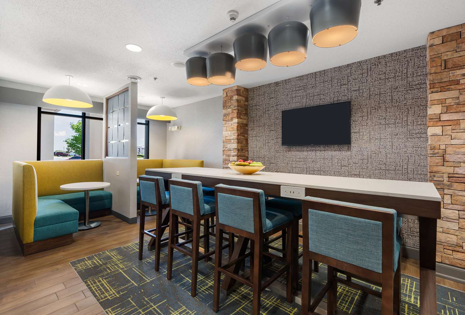 restaurant cafeteria