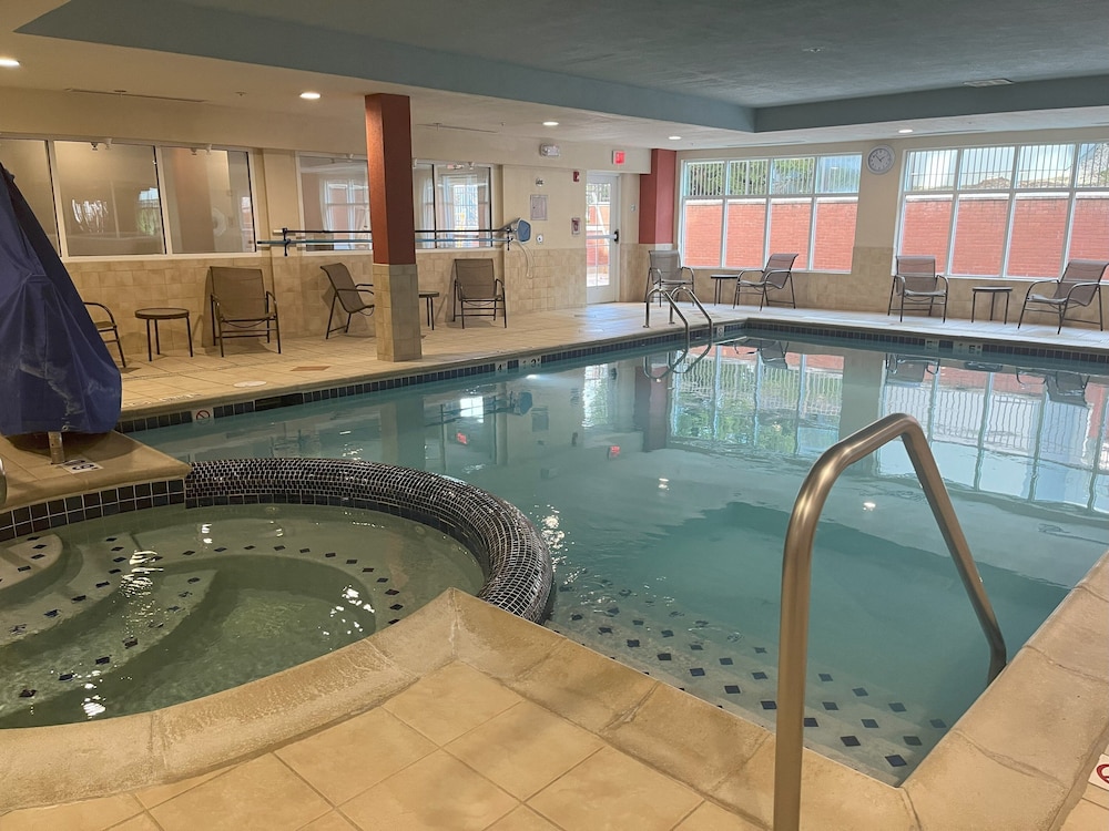 swimming pool spa