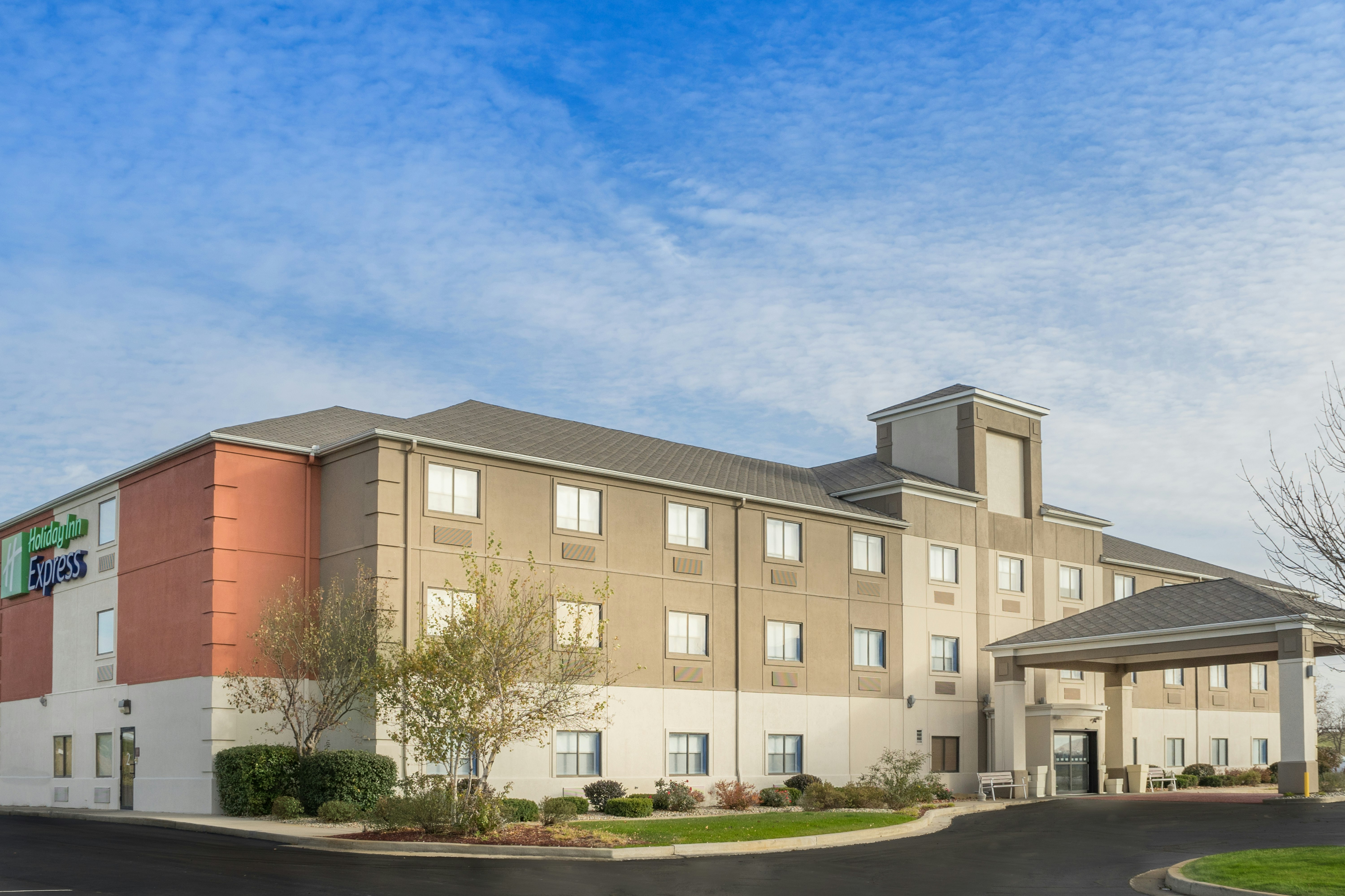 Holiday Inn Express Howe (Sturgis, Mi) 2/49