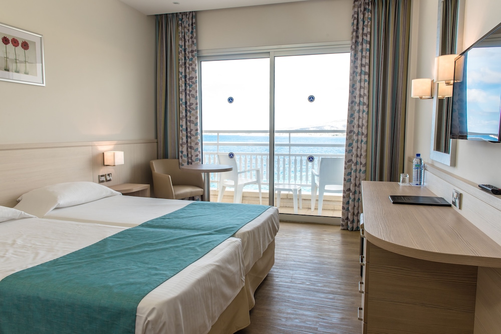 ROOM, DOUBLE BED, SEA VIEW