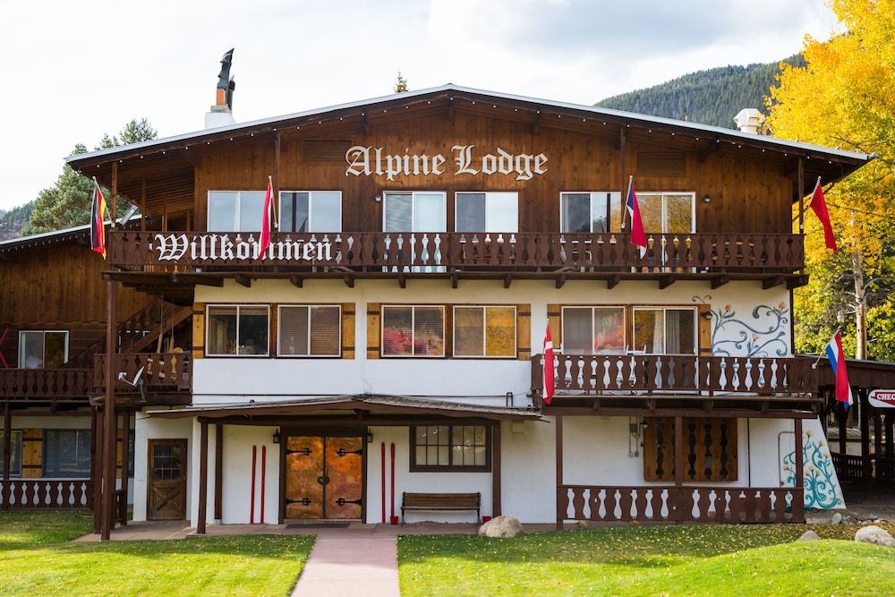 Alpine Lodge 2/50