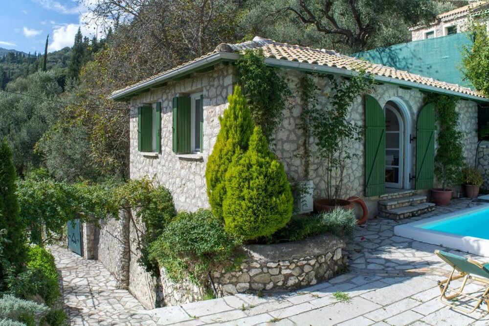 Old House 40/50