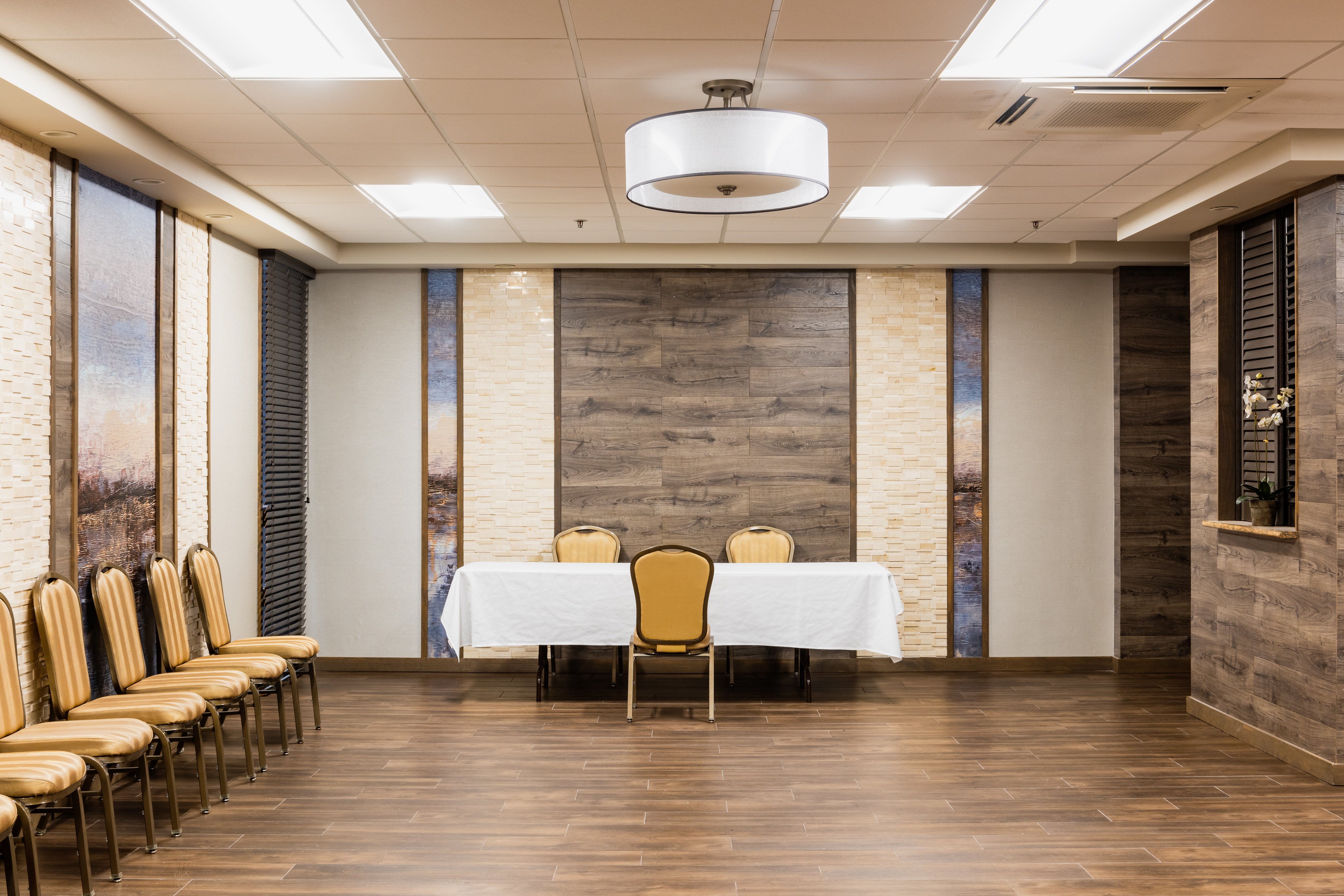 Holiday Inn Newark International Airport An Ihg Hotel 47/84