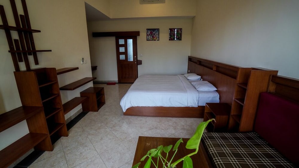The Janan Villa 8/65