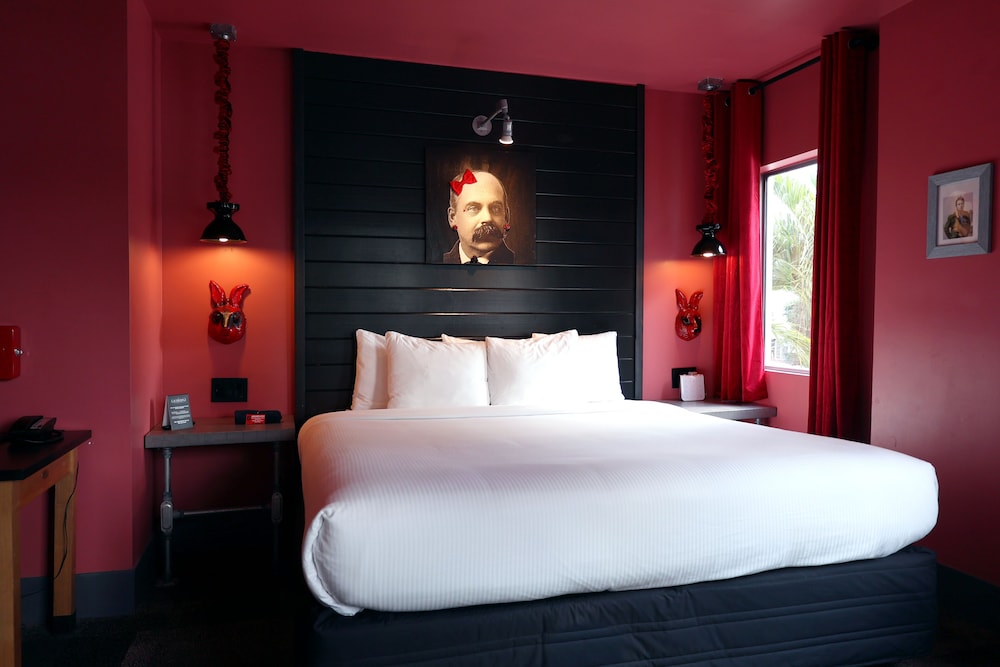 HOTEL GAYTHERING Adult Only 7/41