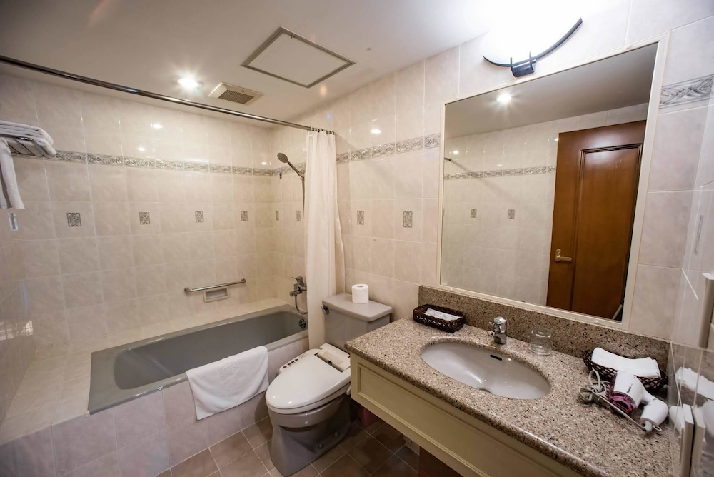 Saigon Court Serviced Apartment 16/55