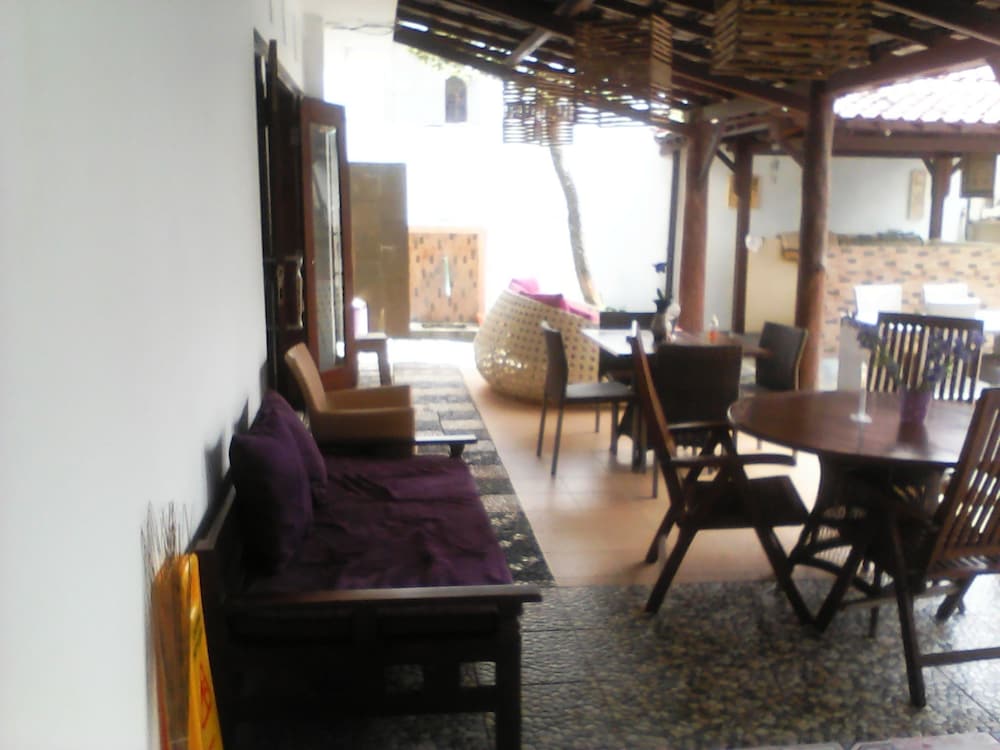 Griya Nendra Hotel 26/50