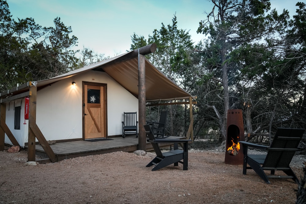 Lucky Arrow Retreat 26/50