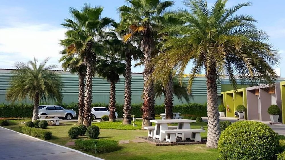 Smile Resort Thungsong 42/46