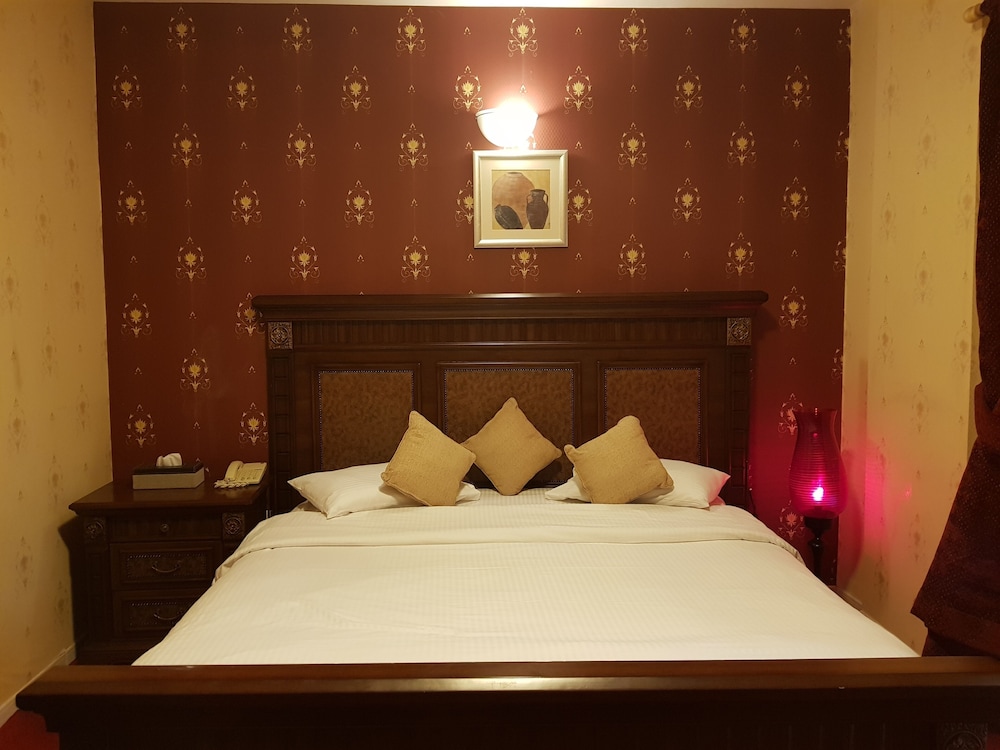 Al Jazeera Hotel Apartments LLC 6/30