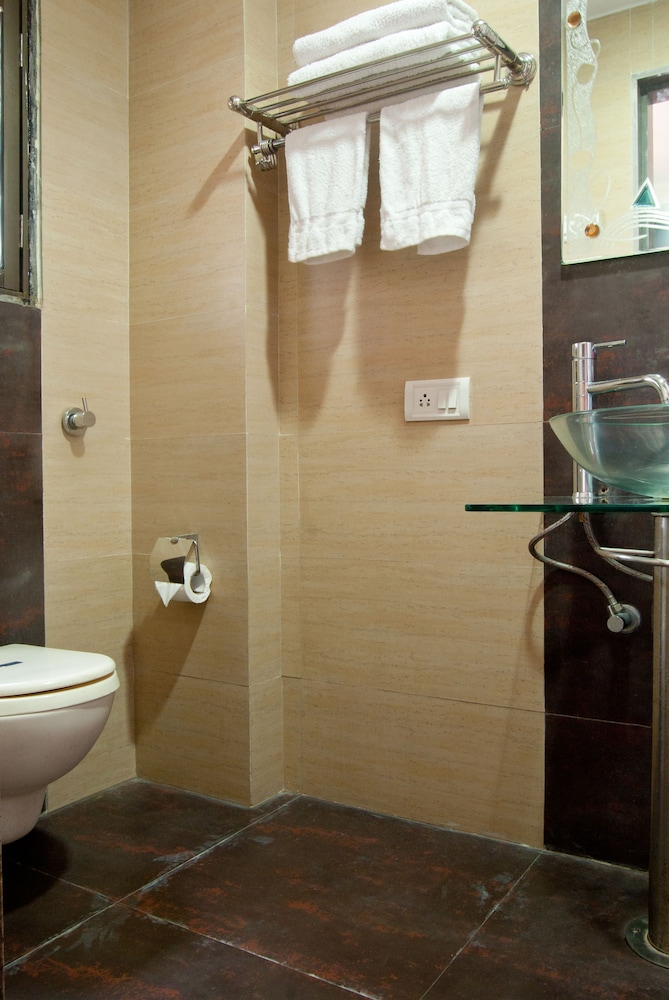 Landmark Asia Serviced Apartments 48/50