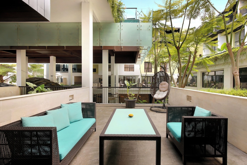 MERCURE BALI LEGIAN 56/75
