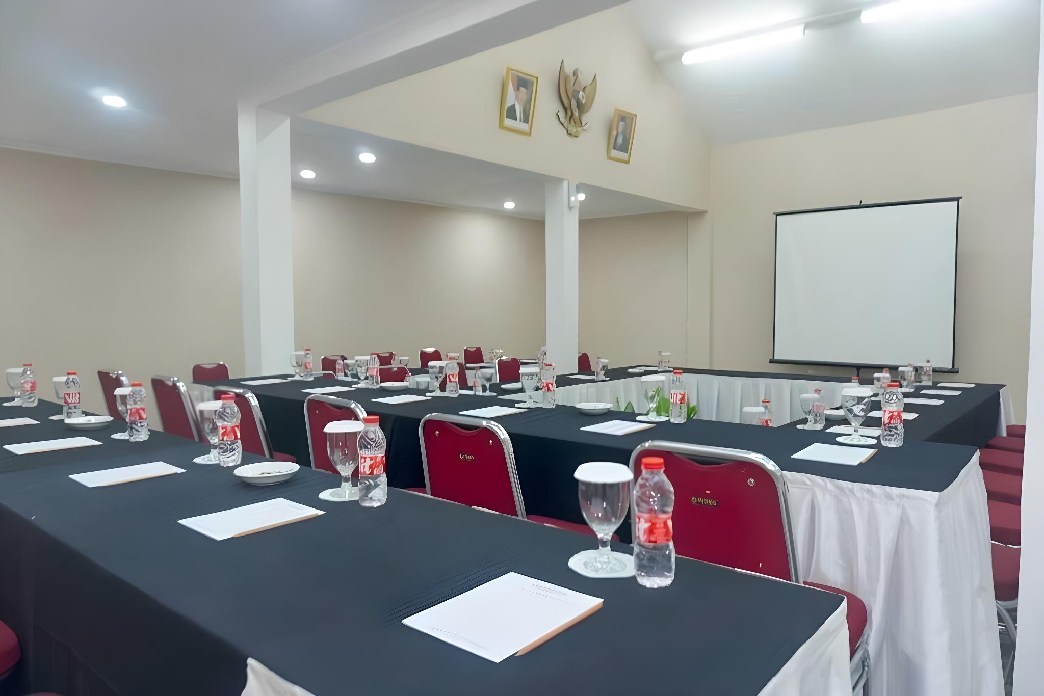 C'One Hotel Cempaka Putih powered by Archipelago 22/38