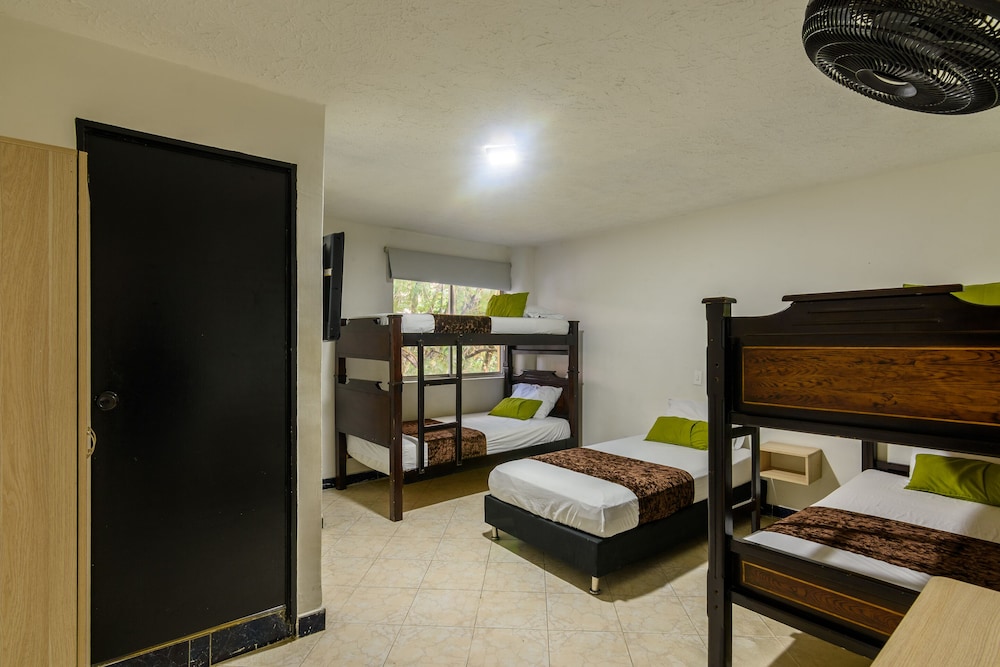 Hotel Med Colombia 18/35