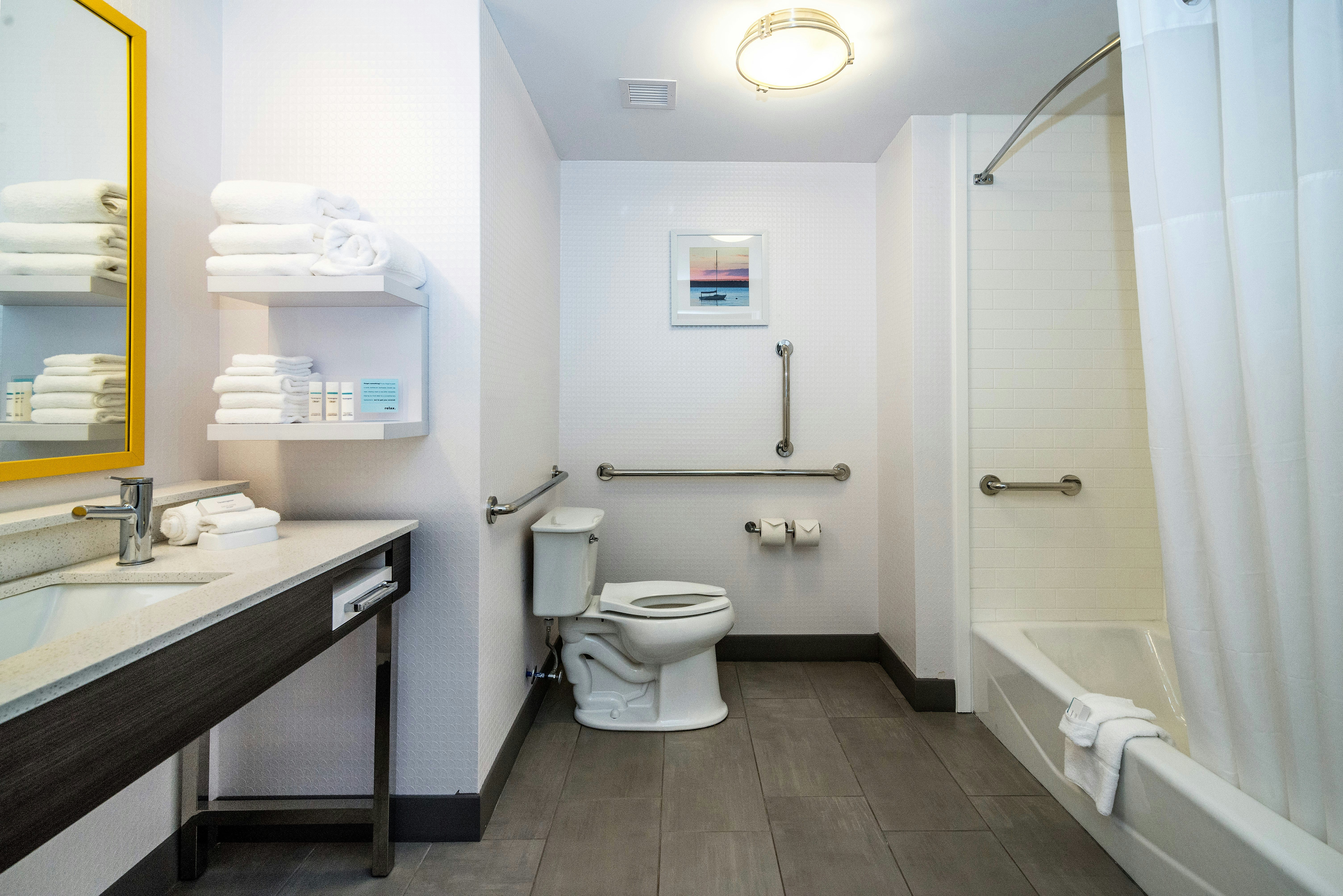 Hampton Inn Suites Allen Park 39/41