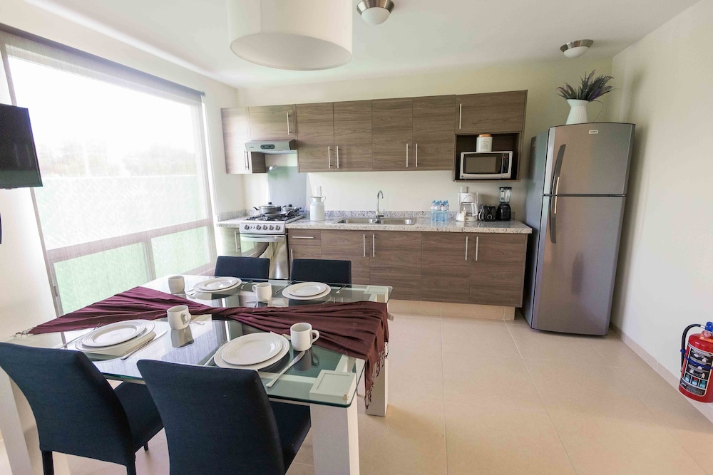 REDWODD VILLAS 31/44