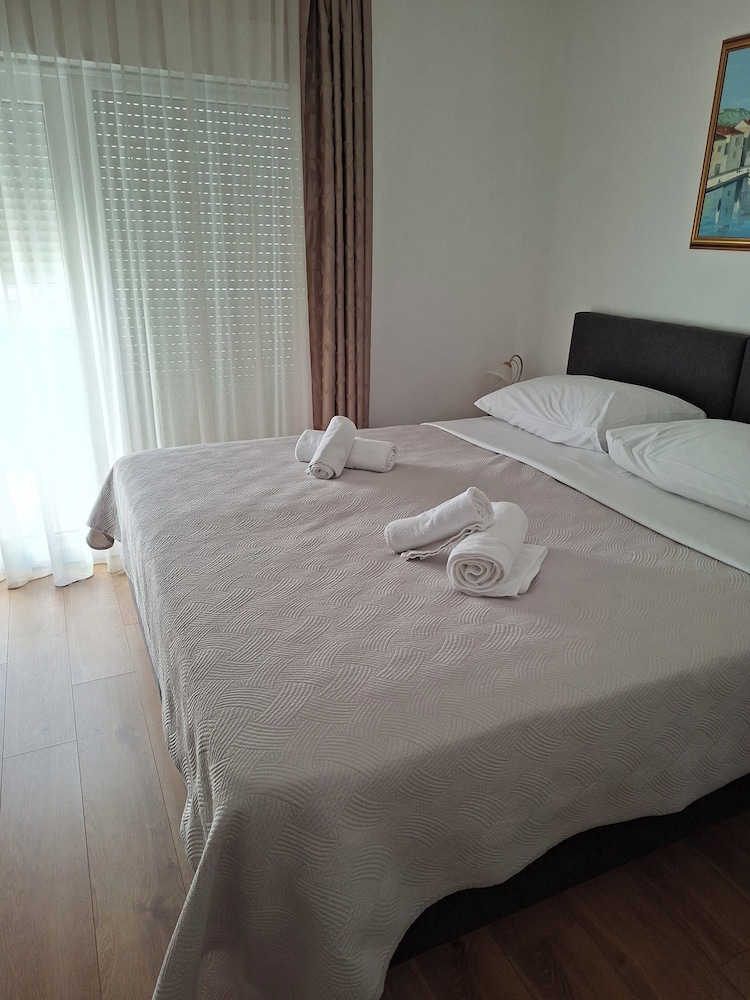 Adria 14/38