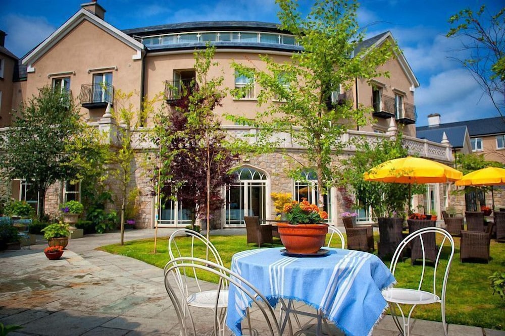 STEP HOUSE HOTEL 2/32