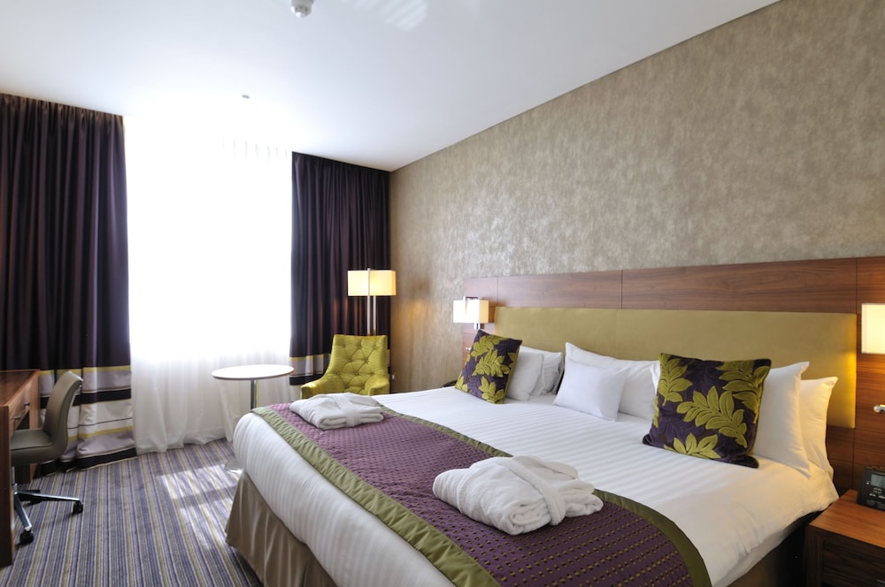 غرفة ديلوكس بسرير كينج لذوي الإعاقة، DoubleTree by Hilton London West End 4/5