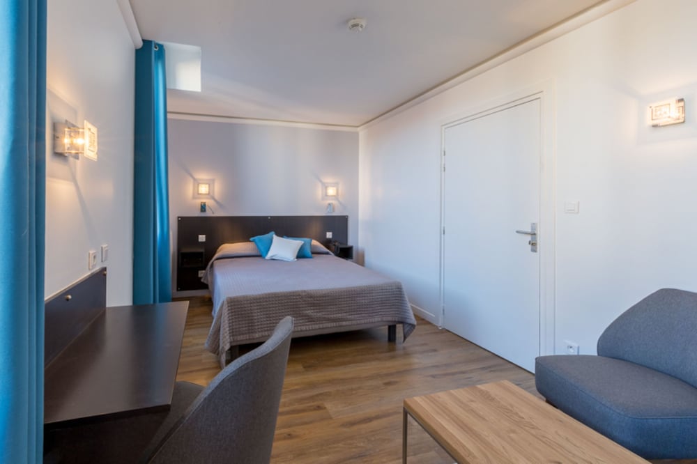 Hotel Regina 11/58