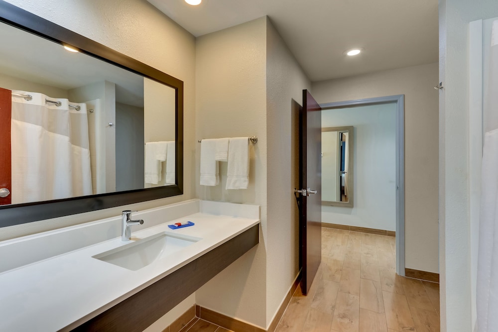 Holiday Inn Express Suites Ardmore An Ihg Hotel 51/55