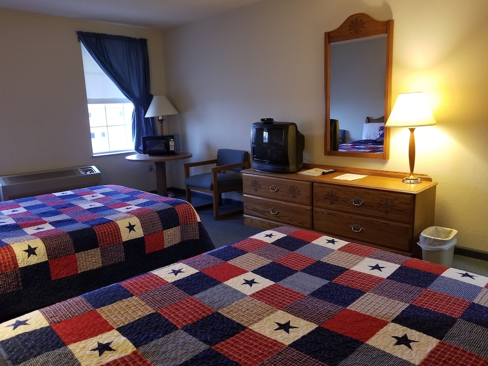 Nappanee Inn 27/31