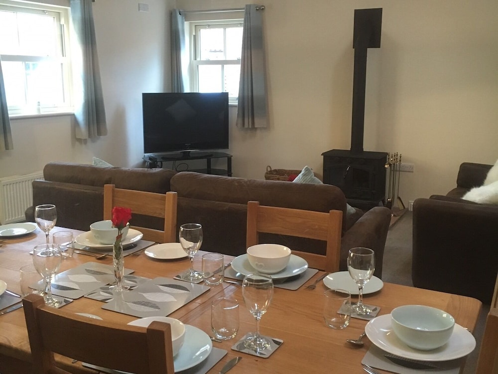 Newsham Grange Farm Bed and Breakfast 24/36