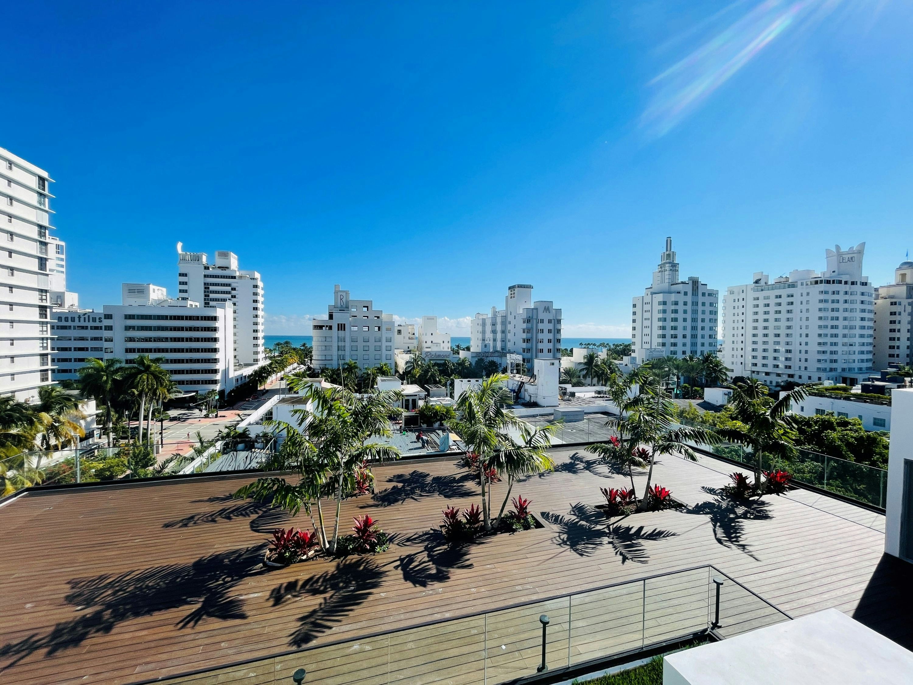 Uma House by Yurbban South Beach Miami 37/39