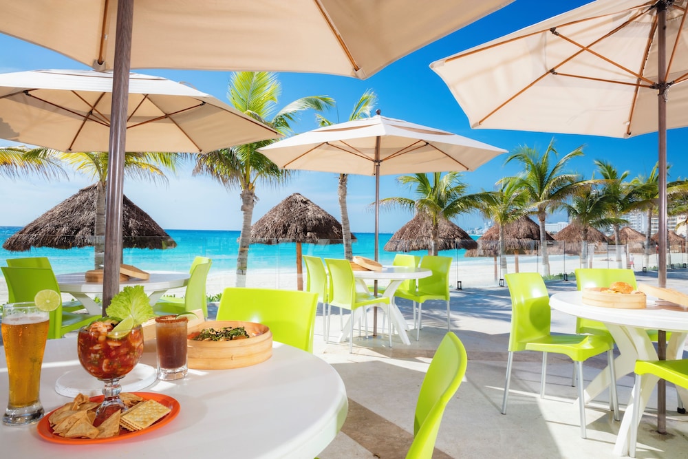 Krystal Cancun 48/50