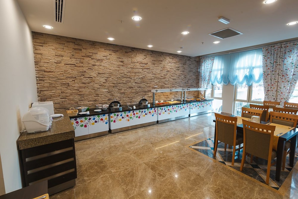 L'Oceanica Beach Resort Hotel 36/50