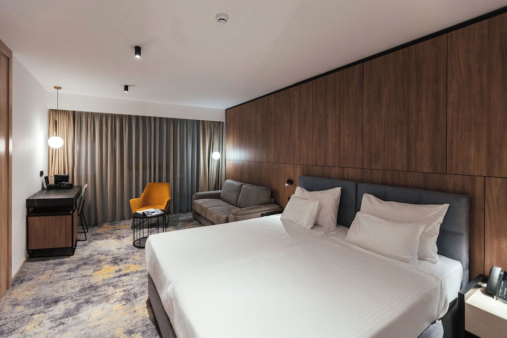 FAMILY, DOUBLE BED, SOFA