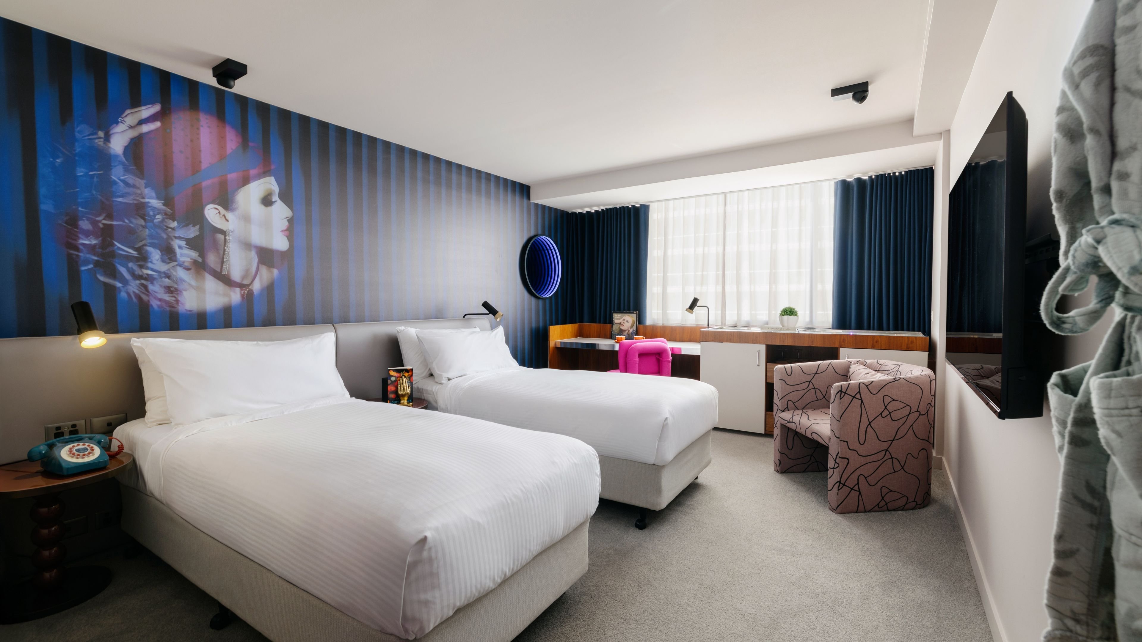 STANDARD, TWIN BEDS