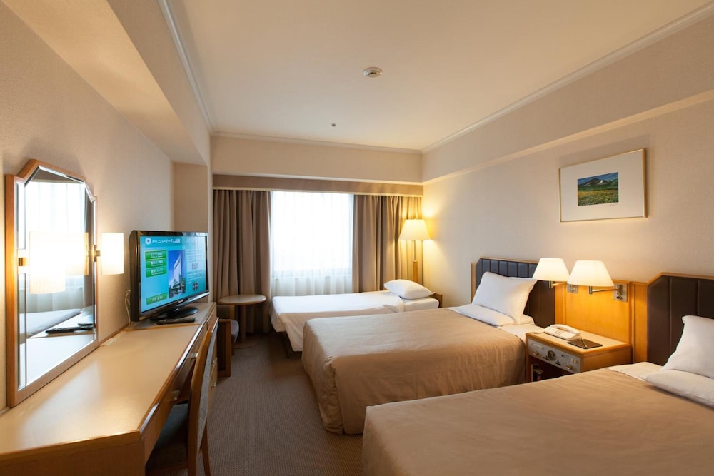 Hotel New Otani Takaoka 12/55