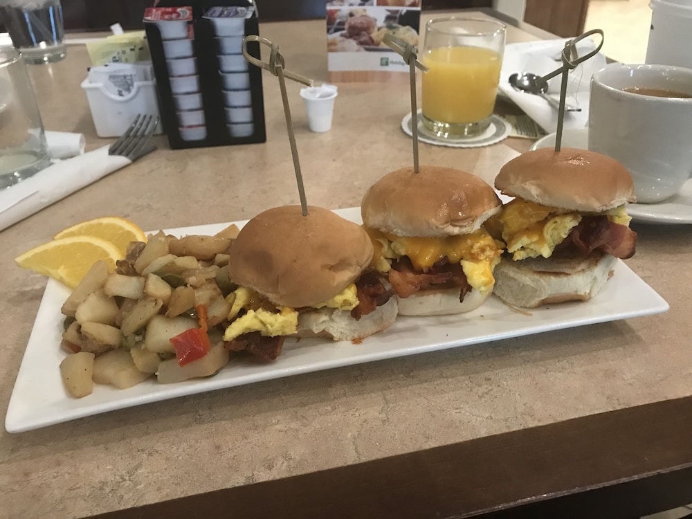 Holiday Inn Killeen - Fort Hood 56/76
