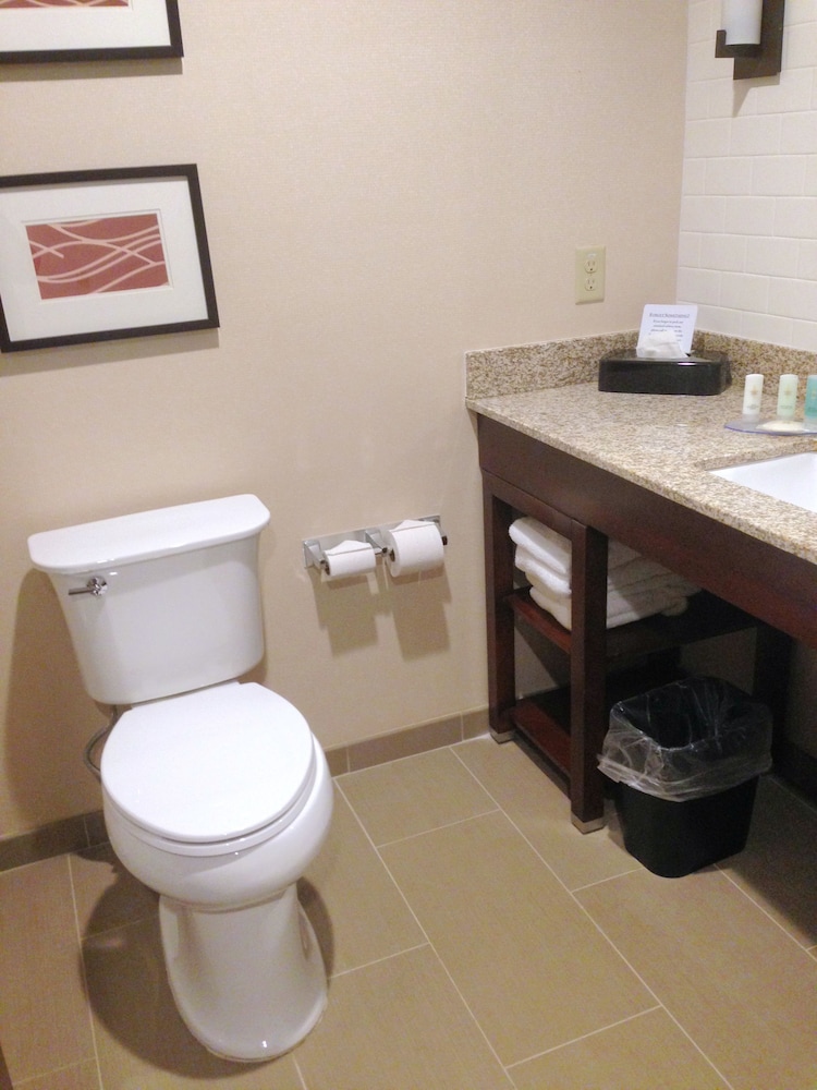 Comfort Inn & Suites Brattleboro I-91 16/47