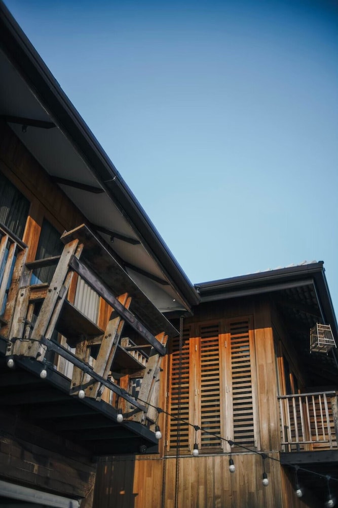 CHANN BANGKOK-NOI 5/50