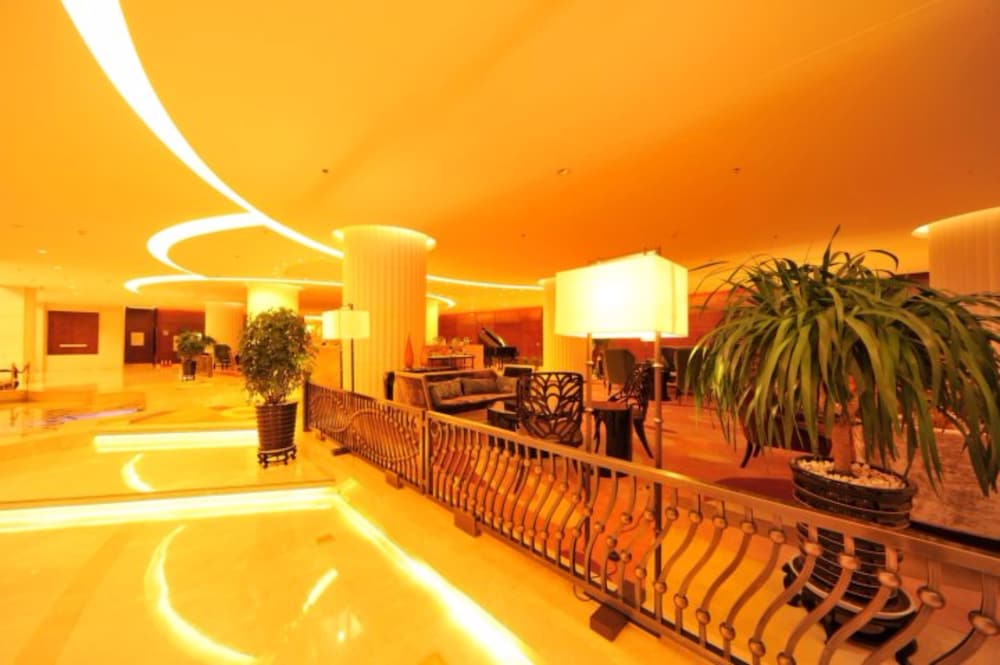 S N Hotel Dalian 6/25