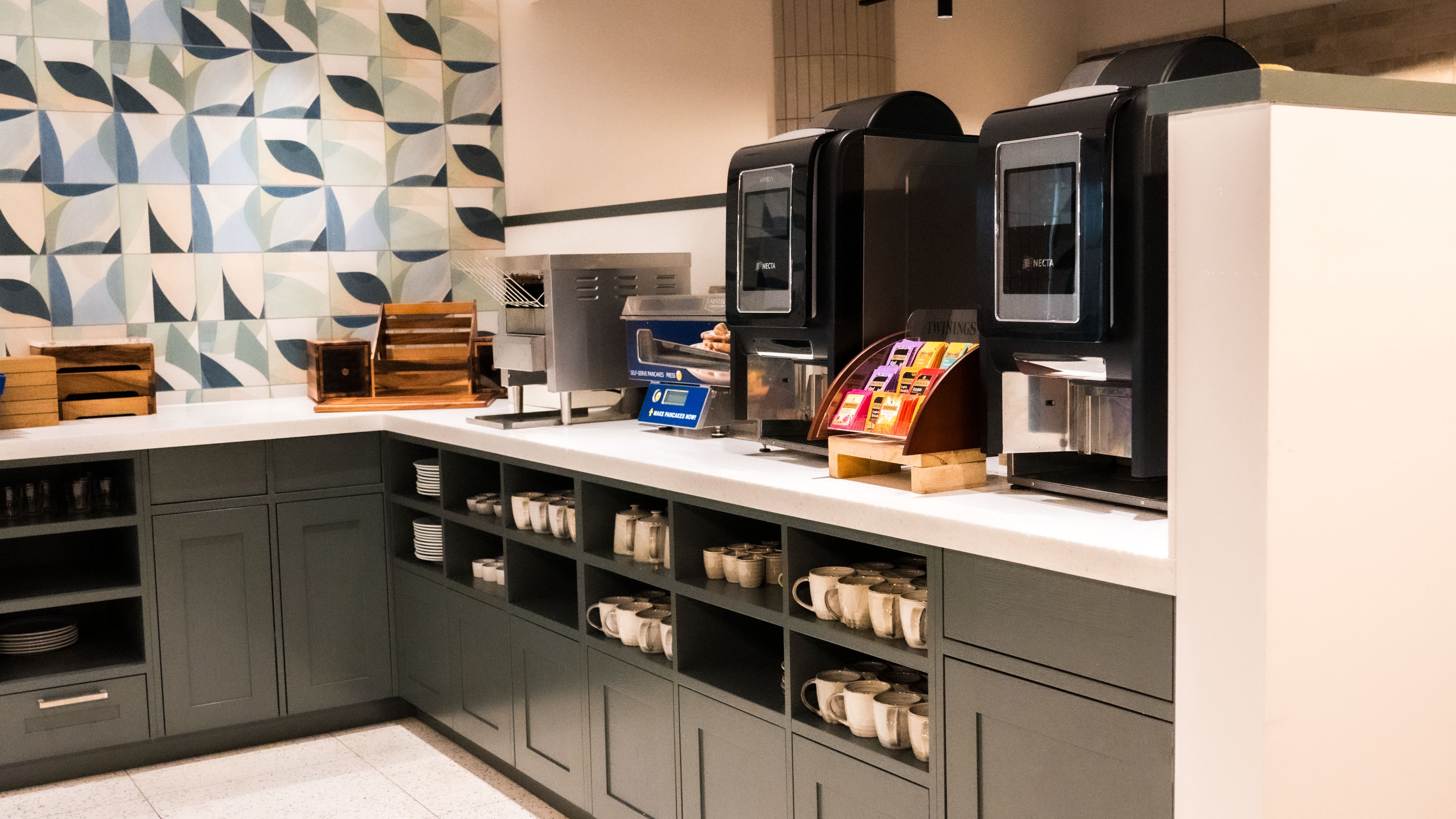 Holiday Inn London - Camden Lock by IHG 74/84