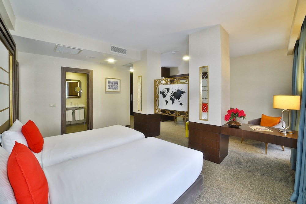 Ibis Styles Istanbul Bomonti 32/70