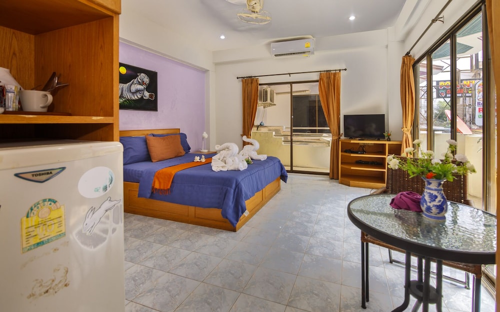 Travellers Rest Hotel 17/40