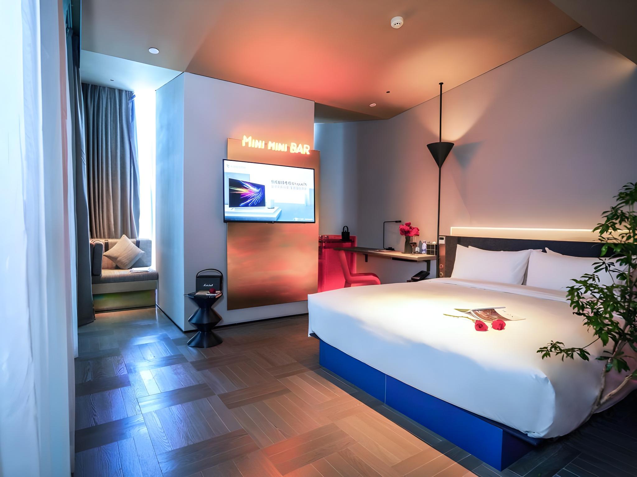 Comfort, King Bed, Queen Bed