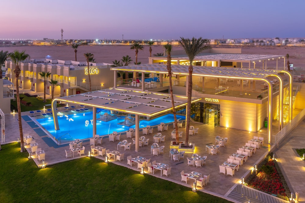 Beach Albatros Resort - Hurghada in HURGHADA