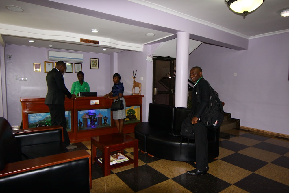 Green Mountain Hotel 28/48
