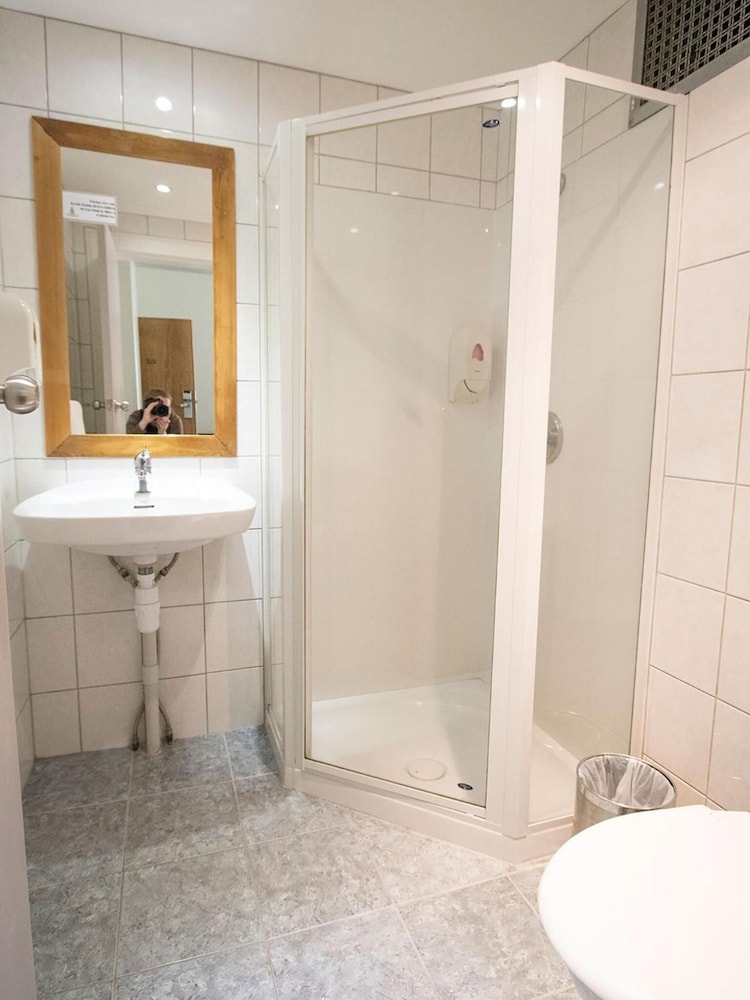 Hotel Waterloo Backpackers 17/34