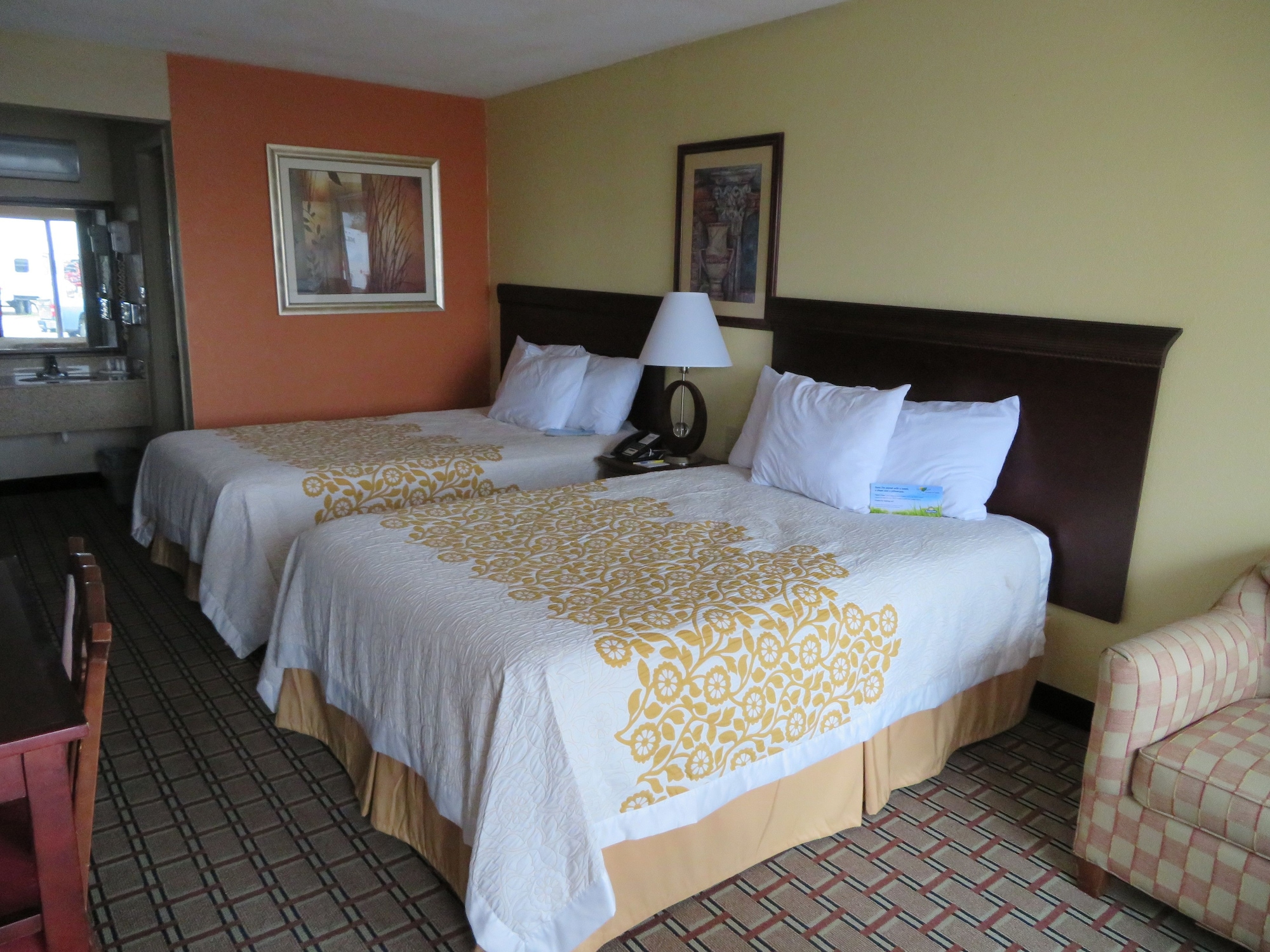 غرفة أساسية بسريرين مزدوجين، Days Inn By Wyndham Blytheville 2/6