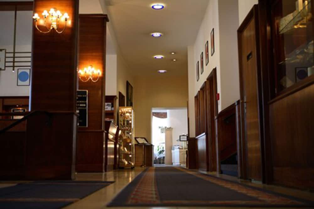 Hotel Niedersaechsischer Hof 42/75
