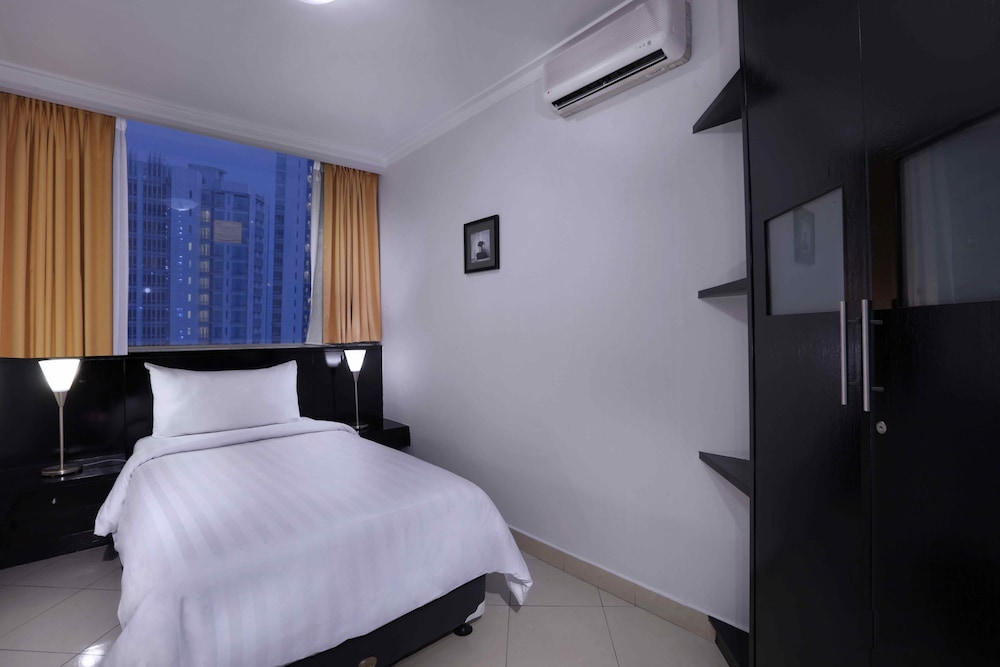 EXECUTIVE SUITE (TWIN)