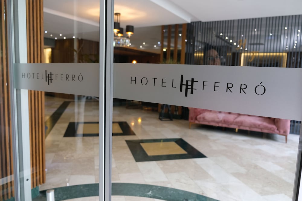 Hotel Ferro 7/50