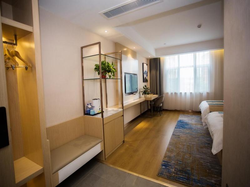 VX Heze Dingtao District Taoyi Road Hotel 27/41
